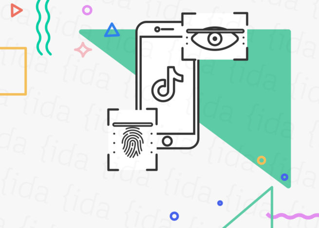 Celular con la app de TikTok y data biométrica a sus costados, huellas digitales y reconocimiento facial.